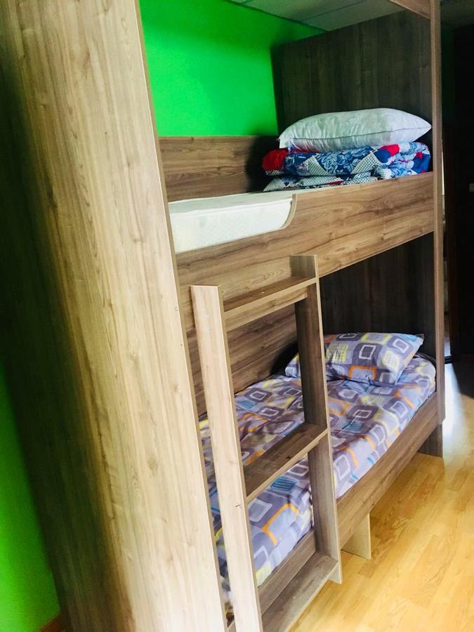 Apelsin Hostel Алматы Экстерьер фото