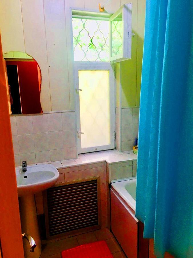 Apelsin Hostel Алматы Экстерьер фото